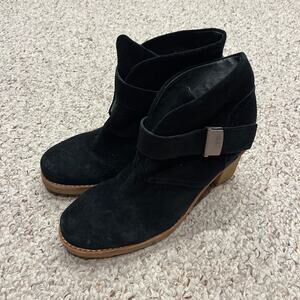 UGG Brienne Leather Ankle Boots Sz 9.5 Black Chunky Heel Casual Comfort